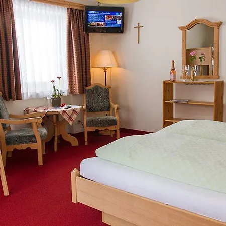 St. Georg فندق مبيت وإفطار