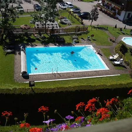 Landhaus St. Georg Bed & Breakfast
