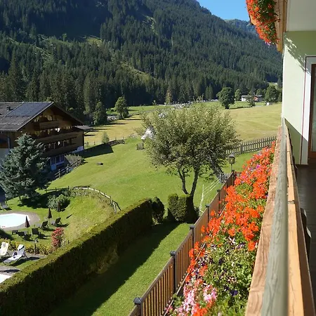 Landhaus St. Georg Bed & Breakfast Saalbach-Hinterglemm